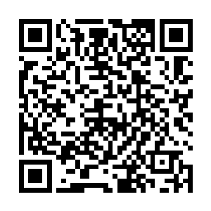 沉浸在自己思绪里的慕容仙儿突然听见有人叫了她一声二维码生成