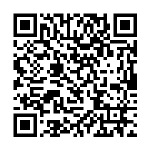 沉闷的啸声还有白色的海浪不断在海洋平面上面翻滚二维码生成