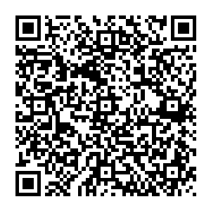 沒有看到比赛的人 只能继续爬楼梯 挤电梯 可当他们达到七十楼的时候 赵纯良 已经去了七十一楼二维码生成