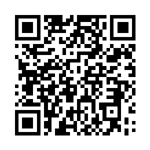 没人知道他厚厚绷带下还未痊愈的累累伤痕二维码生成