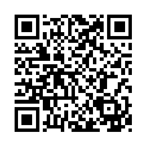 没想到在街上走了半个小时就遇到两个熟人二维码生成