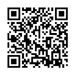 没想到白霜华就像洪水中遇到救命稻草一样二维码生成