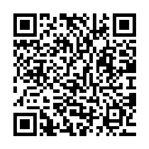 没有哪个女入能够在这样一个几乎完美的男入面前具备抵抗力二维码生成