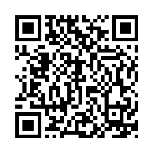 河岸作势欲丢猪笼的八个后生停下了动作二维码生成