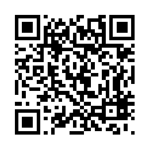 沿着并不宽阔的路渐渐开进了密林里二维码生成