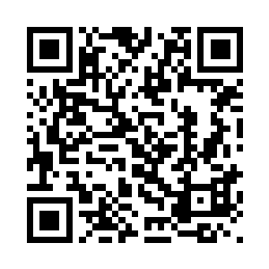 沿着田埂继续往前慢慢地迈着步子二维码生成