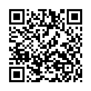 泛着寒光的獠牙都清清楚楚倒映在她的眼中二维码生成