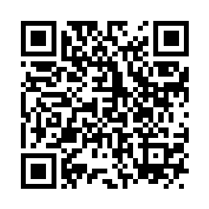 泛着果冻光色的娇嫩嘴唇一直在自己念叨二维码生成