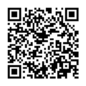 洛克菲勒方面的代表随即也是掐灭了手里面的香烟二维码生成