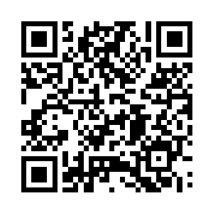 洛雨寒一双美眸毫不避让的与莫凡对视二维码生成