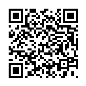 流墨墨却突然一把把他的手打到一边二维码生成