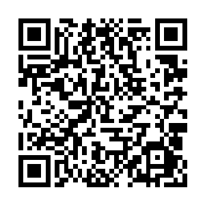 流墨墨手上黑光一闪一颗丹幻珠出现在两手中间二维码生成