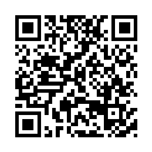 流墨墨果断的腹黑着把不知情的两人忽悠入伙二维码生成