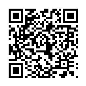 流墨墨气呼呼的揪住他两只耳朵把他提的离地二维码生成