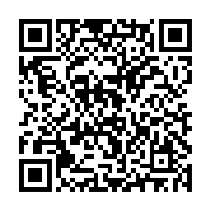 流墨墨看着那直接嵌入了石壁的还魂曲曲谱不由无语二维码生成