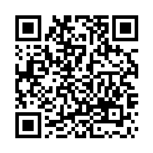 流墨墨说话并没有刻意避开小广场上众人耳目二维码生成