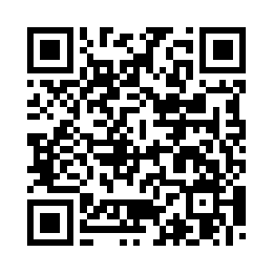 浅灰色圆扣连着拇指大的水晶吊珠二维码生成