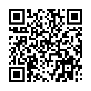 浅黑色的蔓藤忽得从地面上破土而出二维码生成