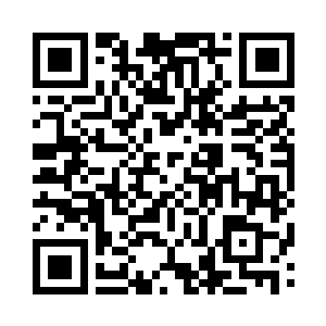 浑身上下散发出一股飘逸淡雅的气息的男子二维码生成