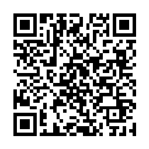 浴室内的徐贤听到门外的动静立刻谨慎的出声询问着二维码生成