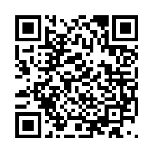 浴室里多了一个白衣胜雪容颜极美的女子二维码生成