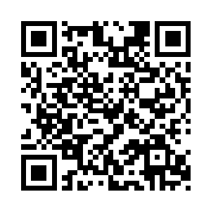 海勒已经通知了现在在宫殿树内的一干年轻人二维码生成
