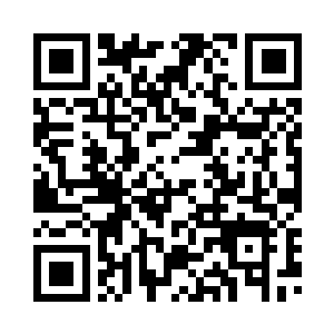 海和李大鹏他们正巧在广场上找人二维码生成