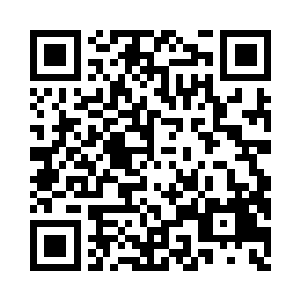 消防战士们已经开始用洒水车喷洒整栋楼二维码生成