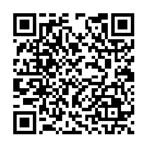 清水瓦台被雨水洗过后仿佛瓷一般透着静谧的美二维码生成