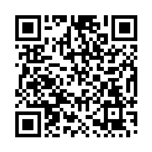 游思雨看到了微笑着的欧阳志远走了下来二维码生成