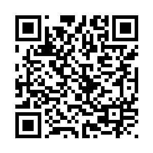 满头银丝散乱的韩生宣再一次跪下二维码生成