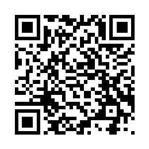 满脸感慨和惊讶地对着周御龙等人说道二维码生成