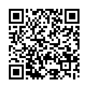 漂亮深邃的眸子中散发出某种潋滟的光芒二维码生成