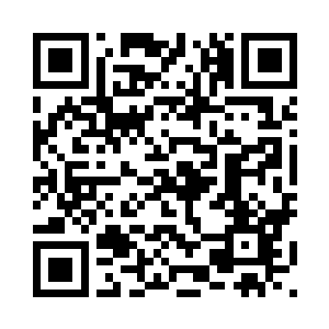 漫不经心地看着一脸杀气的月千梵二维码生成