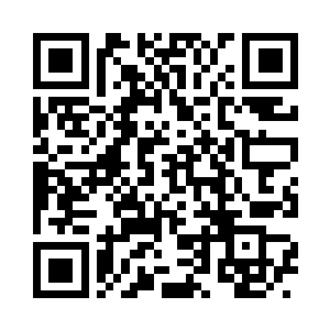 潮湿的石壁和头顶上挂着无数只蝙蝠二维码生成