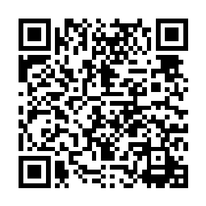 澳大利亚选手霍顿和英国选手盖伊已经处在了第1二维码生成