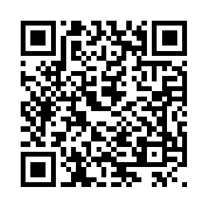 火威的感受就仿佛是……一个职业拳击手二维码生成