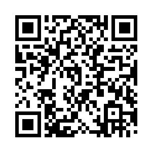 火炉上的生铁已经看出点被锻造的痕迹了二维码生成