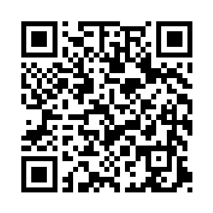 然后与两个侍女在床上胡天黑地疯狂造小人二维码生成