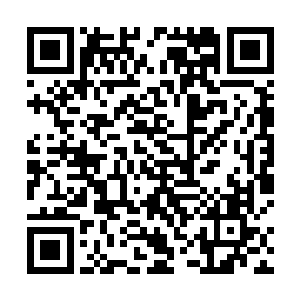 然后两对经验丰富的警官就向格洛斯特这边驱车过来了二维码生成