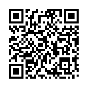 然后为了引开话题赶紧将手中的那卷古画二维码生成