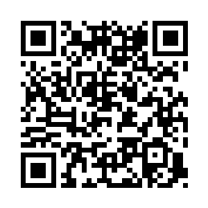 然后从手边的一堆文件里抽出厚厚一叠纸二维码生成