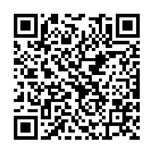 然后他给她一个孩子似的――难怪吴霜会突然脸红二维码生成