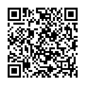 然后以极快地速度将这片天地笼罩隔绝了任何力量的泄露二维码生成