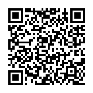 然后便带着加特等人杀入了地宫三层的…………二维码生成