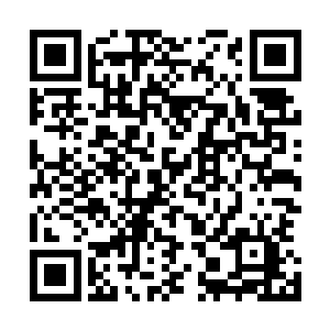 然后便拖着自己的血红色金属巨爪对准了林封谨直冲了过来二维码生成