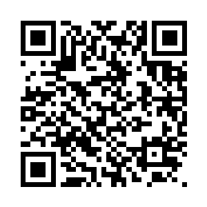 然后冲上来的保安全部被轰飞了出去二维码生成