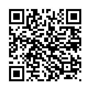 然后和头等舱的副管家在嘀咕这什么二维码生成