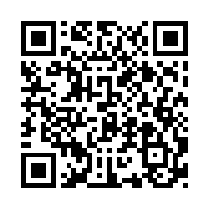 然后在两个胳膊上都绑了白条作为识别二维码生成
