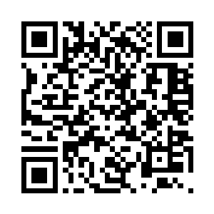 然后外套瞬间出现了一条巨大的裂口二维码生成